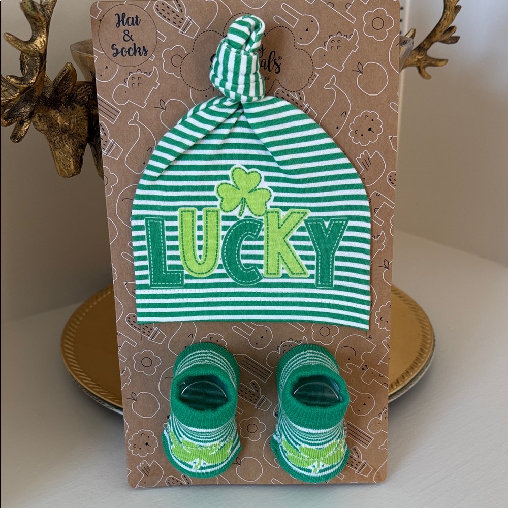St. Patrick’s 0–6 months lucky infant hat and booties unisex brand new